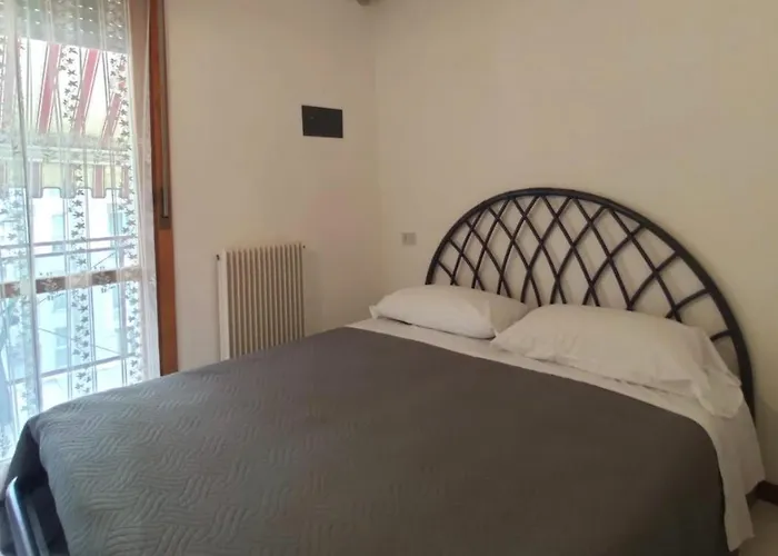 Bafile 18 - Piazza Marconi - Centrale - 50 Mt Dal Mare
