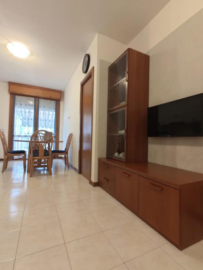 Bafile 18 - Piazza Marconi - - 50 Mt Dal Mare Apartamento Lido di Jesolo